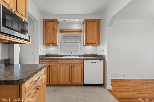 816 E 3rd Street, Royal Oak, MI 48067