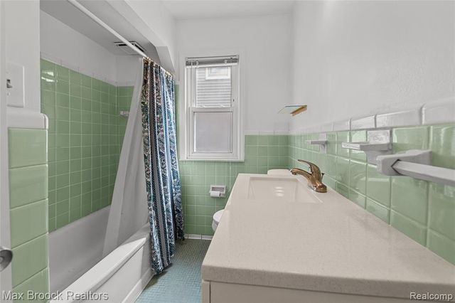 816 E 3rd Street, Royal Oak, MI 48067