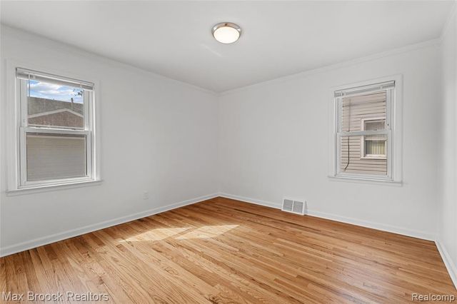 816 E 3rd Street, Royal Oak, MI 48067