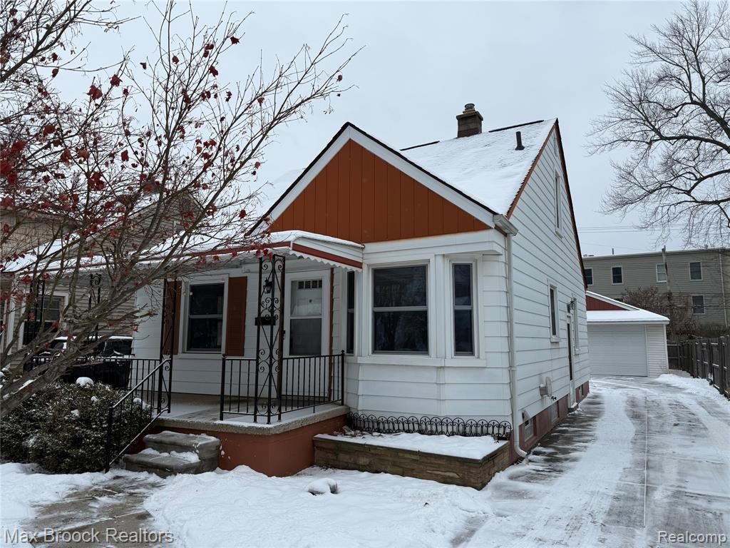 816 E 3rd Street, Royal Oak, MI 48067