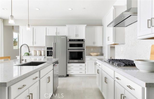 4635 Stratford Place, Perris, CA 92571