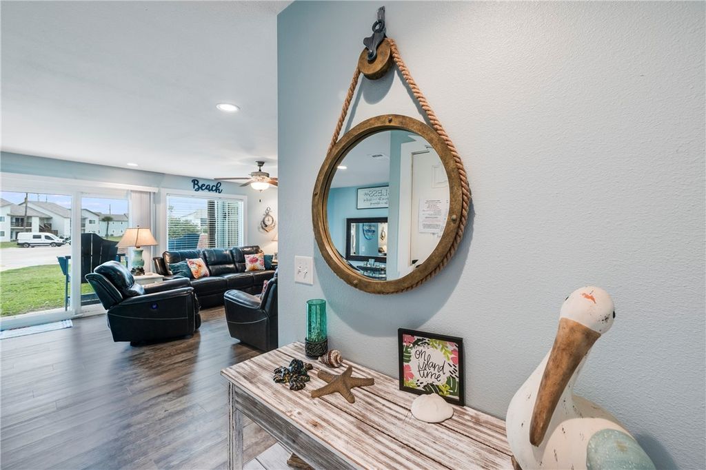 230 Cut Off 106, Port Aransas, TX 78373 — photo 2