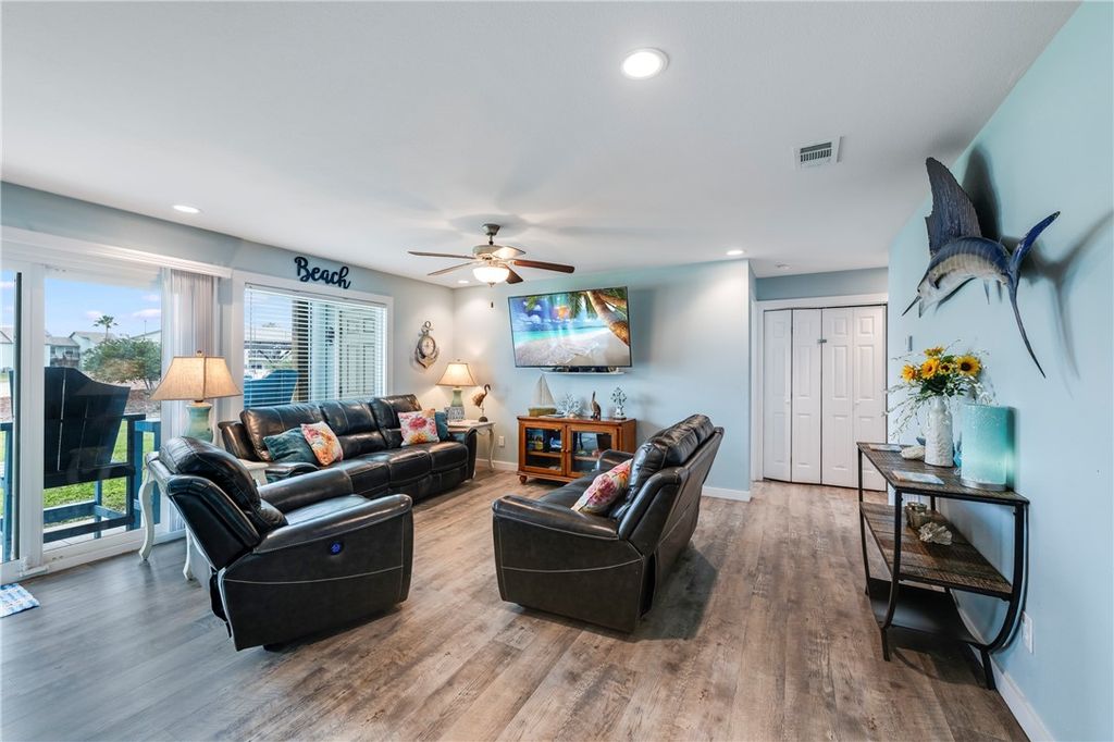 230 Cut Off 106, Port Aransas, TX 78373 — photo 3