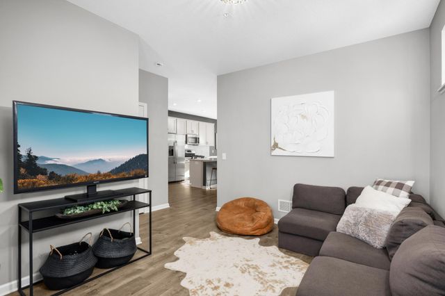 7020 Huckleberry Drive, Minnetrista, MN 55331