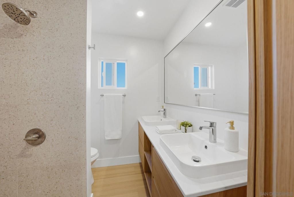 Image 13 of property listing at 112 Country Club Drive, Chula Vista, CA 91911