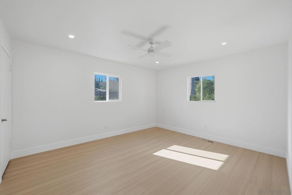 Image 22 of property listing at 112 Country Club Drive, Chula Vista, CA 91911