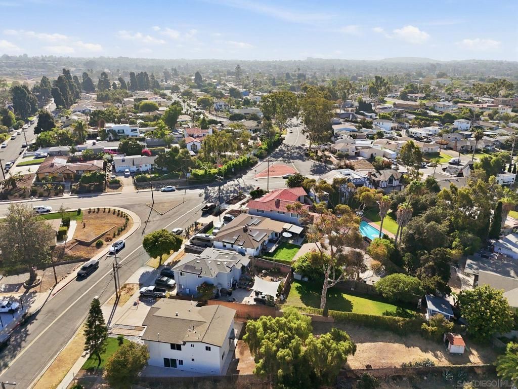 Image 36 of property listing at 112 Country Club Drive, Chula Vista, CA 91911