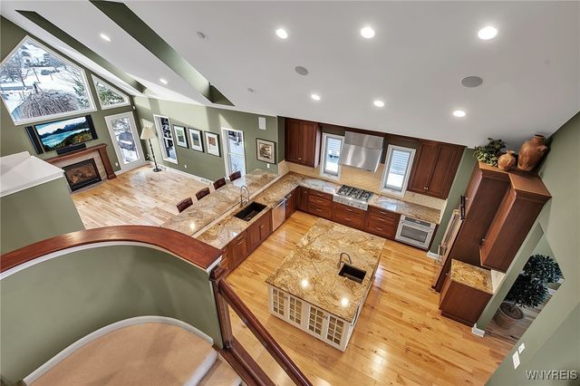 112 Haverford Lane, Amherst, NY 14221