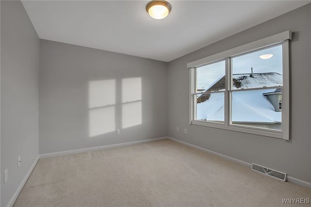 112 Haverford Lane, Amherst, NY 14221