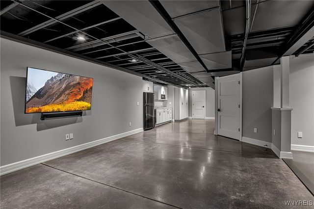 112 Haverford Lane, Amherst, NY 14221