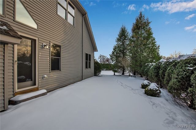 112 Haverford Lane, Amherst, NY 14221