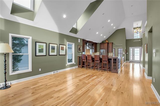 112 Haverford Lane, Amherst, NY 14221