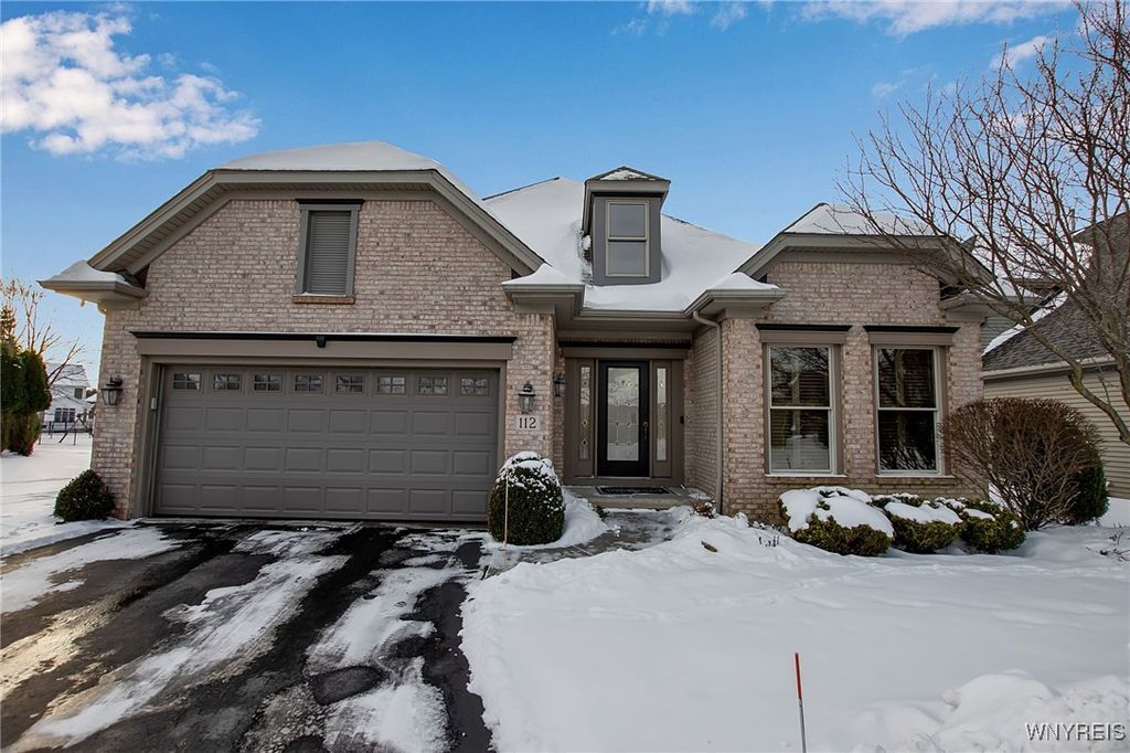 112 Haverford Lane, Amherst, NY 14221