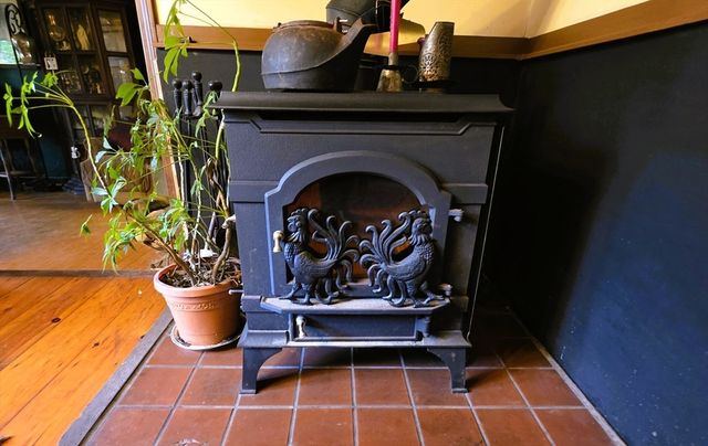 7 Hog Hollow Rd, Buckland, MA 01370