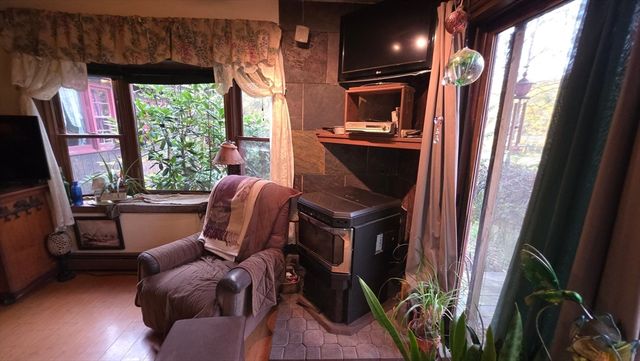 7 Hog Hollow Rd, Buckland, MA 01370