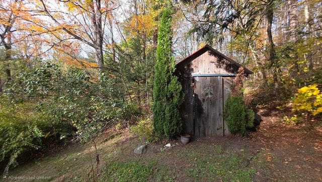 7 Hog Hollow Rd, Buckland, MA 01370