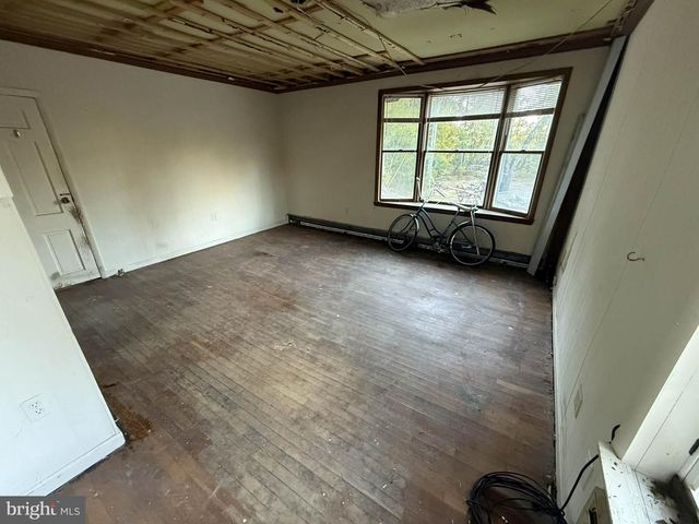 3339 N FREDERICK PIKE, Winchester, VA 22603