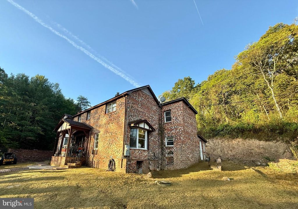 3339 N FREDERICK PIKE, Winchester, VA 22603