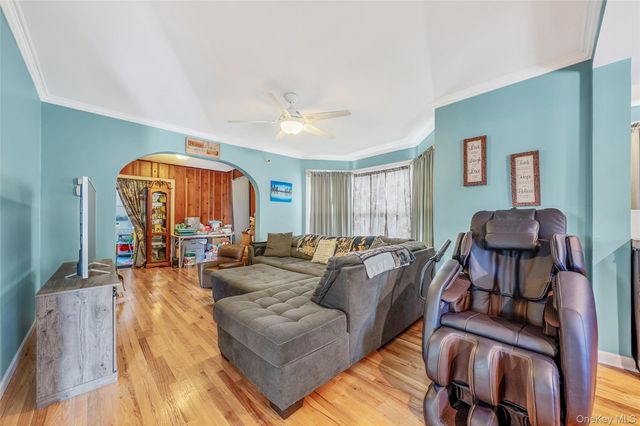 80 George Street, Babylon, NY 11702