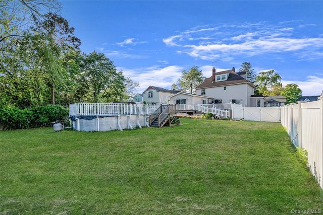 80 George Street, Babylon, NY 11702