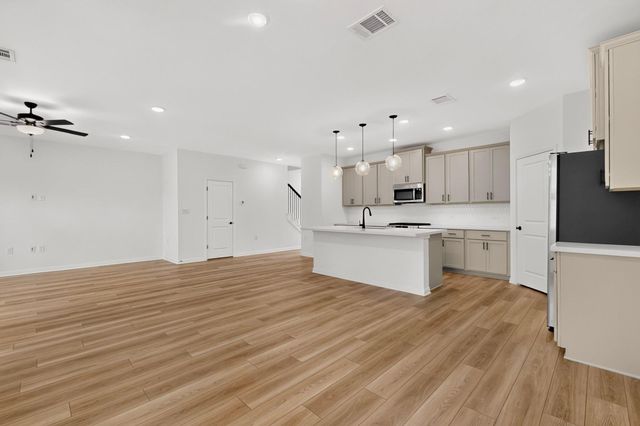 1411 Iberville DR 30, Pflugerville, TX 78660