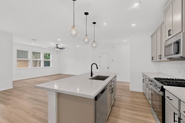 1411 Iberville DR 30, Pflugerville, TX 78660