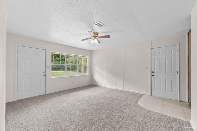 5402 Douglas St, Milton, FL 32570