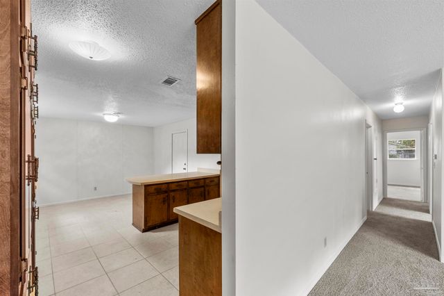 5402 Douglas St, Milton, FL 32570