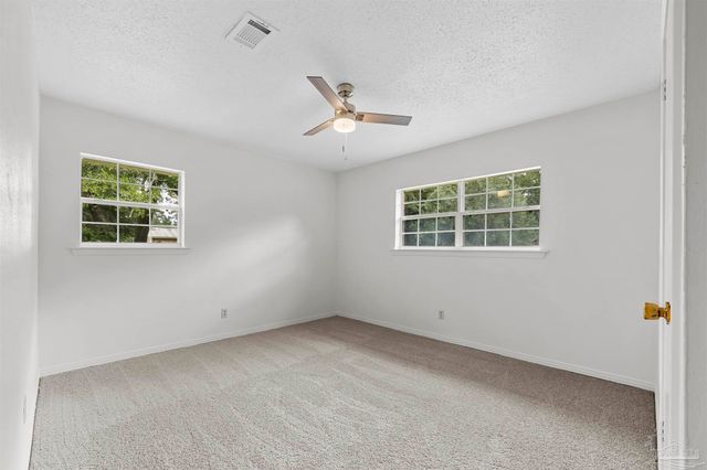 5402 Douglas St, Milton, FL 32570