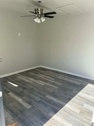 209 N Tuttle Street, Oklahoma City, OK 73107