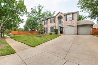 2158 Willowood Drive, Grapevine, TX 76051