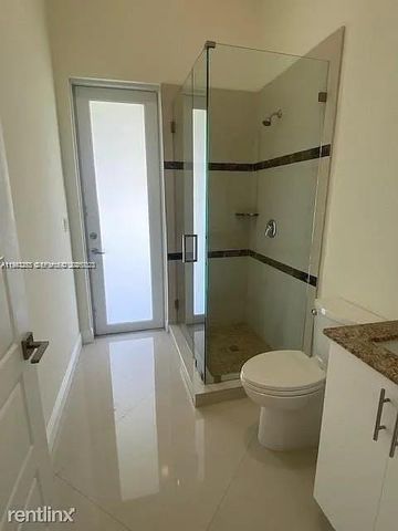 6111 Marinel Say Dr 6111, Davie, FL 33314