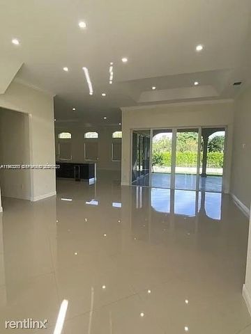 6111 Marinel Say Dr 6111, Davie, FL 33314