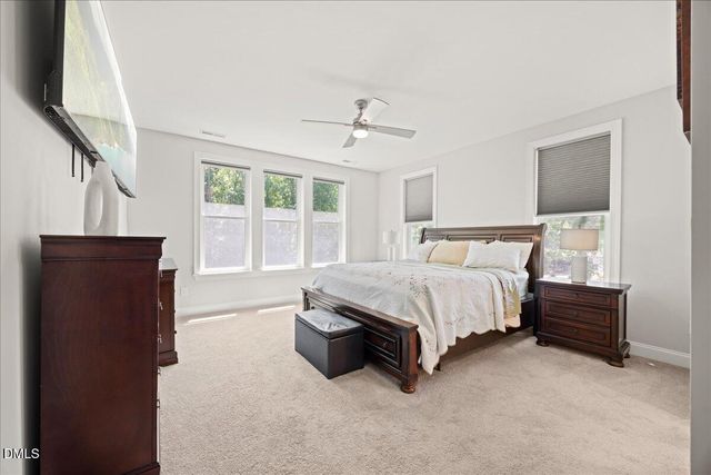 307 W Amber Oak Drive, Selma, NC 27576