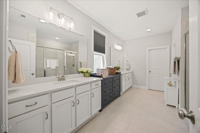307 W Amber Oak Drive, Selma, NC 27576