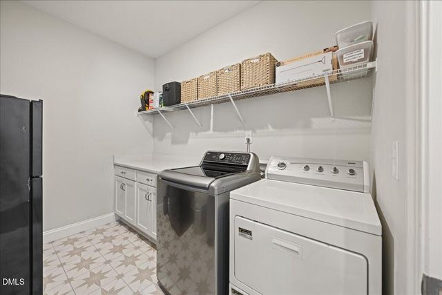 307 W Amber Oak Drive, Selma, NC 27576