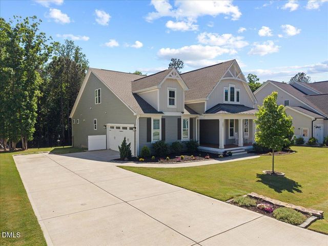 307 W Amber Oak Drive, Selma, NC 27576