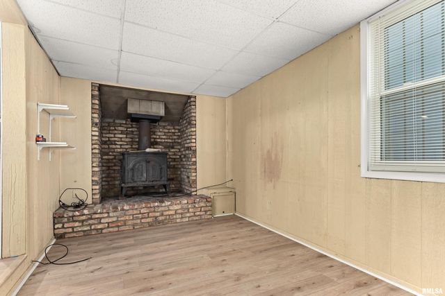 1328 N BROADWAY Street, Peoria, IL 61606