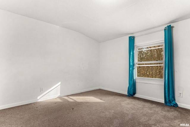 1328 N BROADWAY Street, Peoria, IL 61606