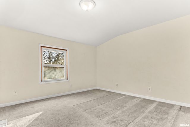 1328 N BROADWAY Street, Peoria, IL 61606