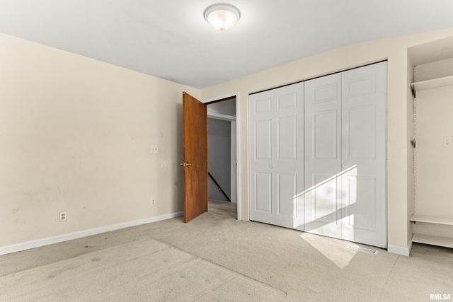 1328 N BROADWAY Street, Peoria, IL 61606