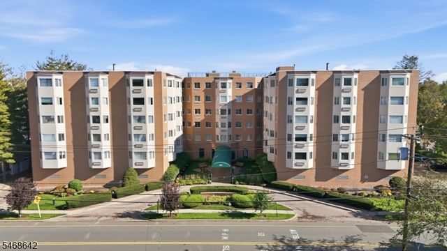 290 Anderson Street 4N, Hackensack City, NJ 07601