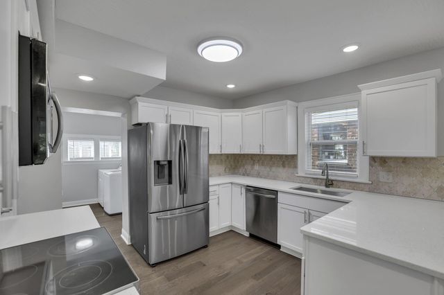 1745 Sullivant Avenue, Columbus, OH 43223