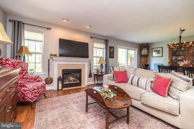 329 MANOR RD, Harleysville, PA 19438