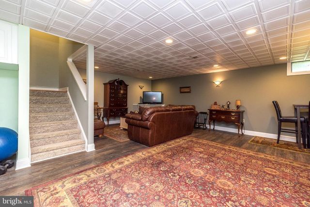 329 MANOR RD, Harleysville, PA 19438