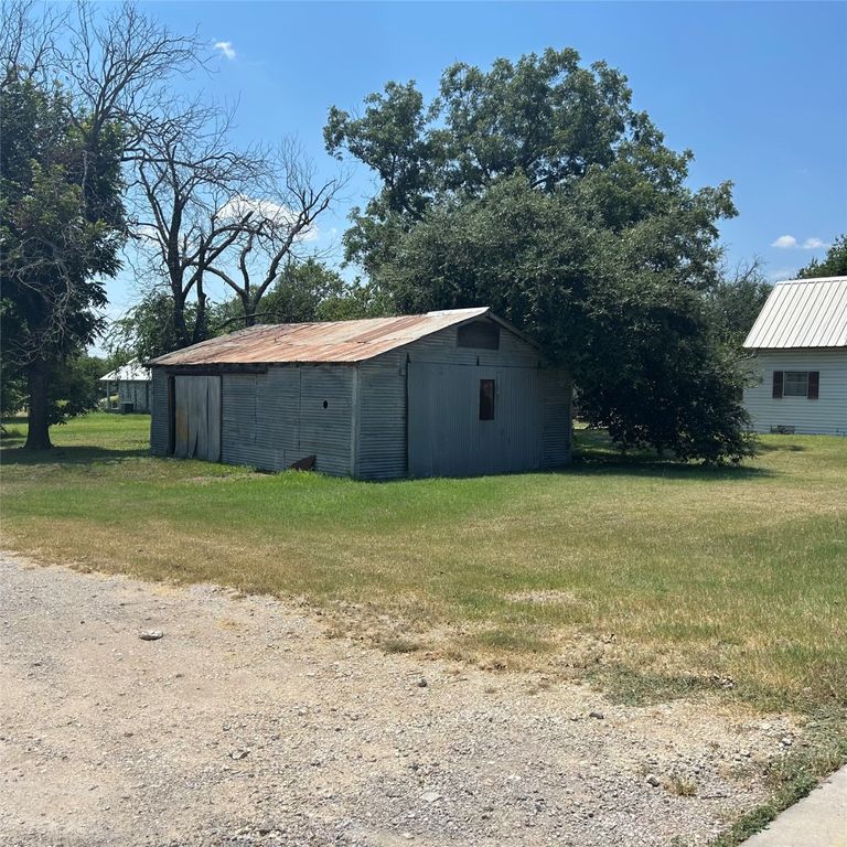 617 E Blackjack Street, Dublin, TX 76446