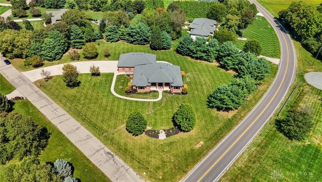 454 Skyland Drive, Beavercreek Twp, OH 45305