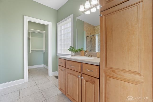 454 Skyland Drive, Beavercreek Twp, OH 45305