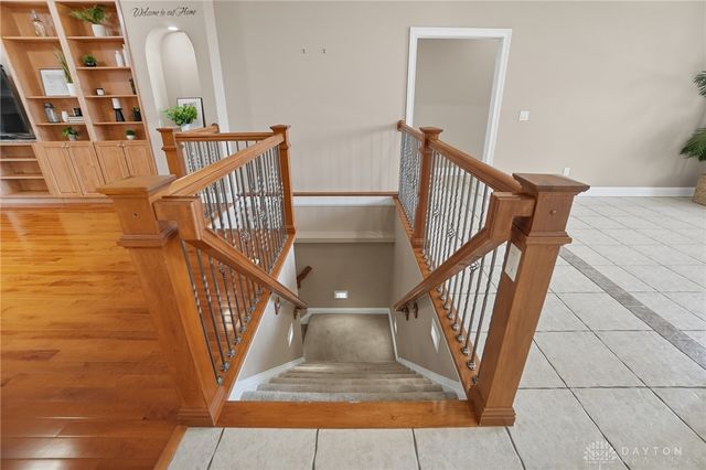 454 Skyland Drive, Beavercreek Twp, OH 45305