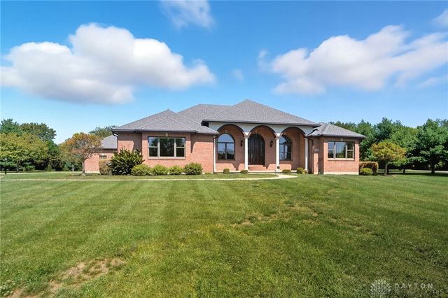 454 Skyland Drive, Beavercreek Twp, OH 45305